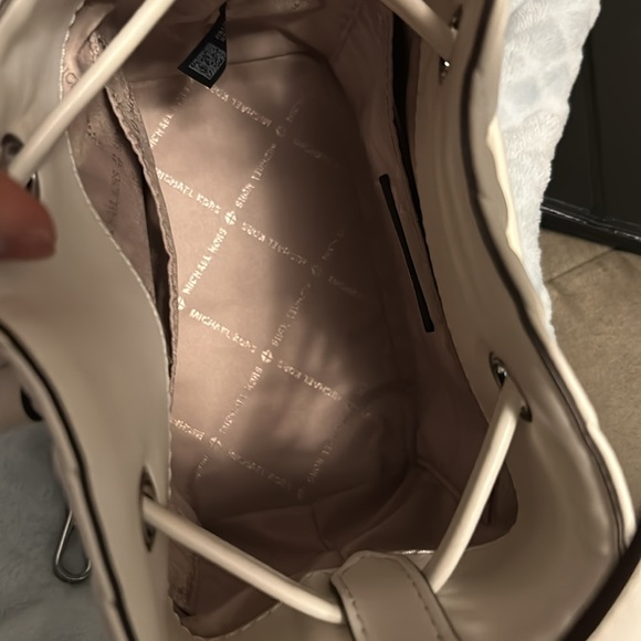 Michael kors bag - Picture 3 of 5